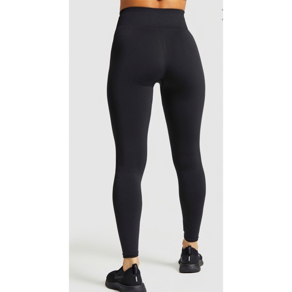 🛑SOLD🛑GYMSHARK BREEZE LIGHTWEIGHT SEAMLESS - Picture 2 of 4